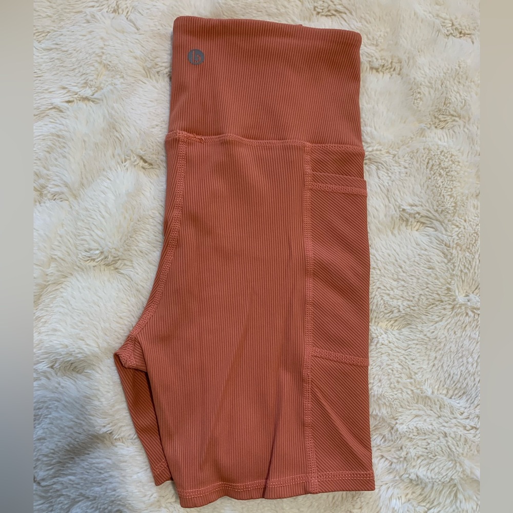 Body Activewear ribbed bike short with pockets